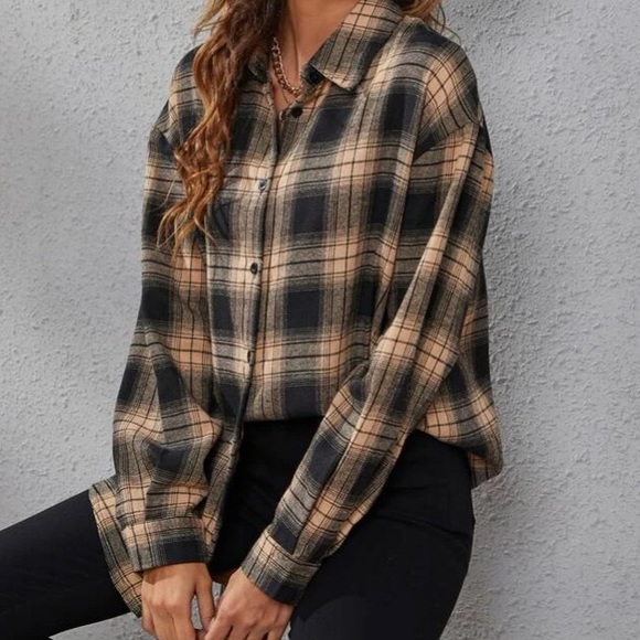 Khaki Plaid Button Down Shirt in M and L - Picture 2 of 6